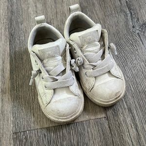 Little boys Converse